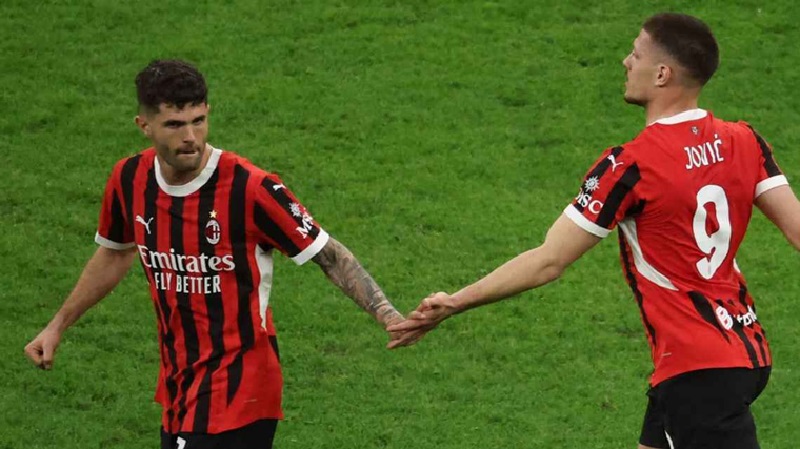 Christian Pulisic tidak bisa berbuat banyak untuk membantu Milan meraih kemenangan melawan Fiorentina.