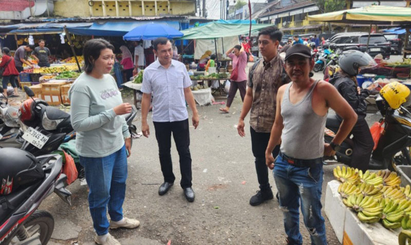 Petugas Satreskrim Polres Pekanbaru melakukan razia preman di Pasar  Sago, beberapa waktu lalu.