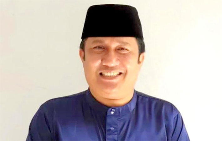 Kepala BKPSDM Rohil Drs Acil Rustianto