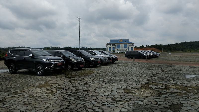 Aset milik Pemko Pekanbaru berupa mobil dinas dikumpulkan di halaman parkir Kantor Wali Kota di Tenayan Raya