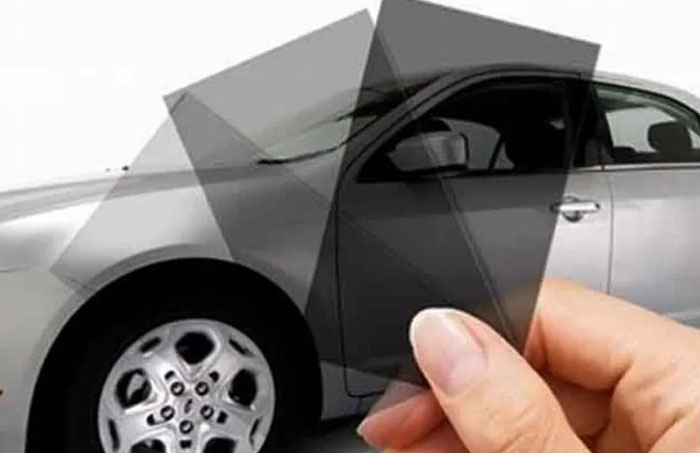 Ilustrasi kaca film mobil.