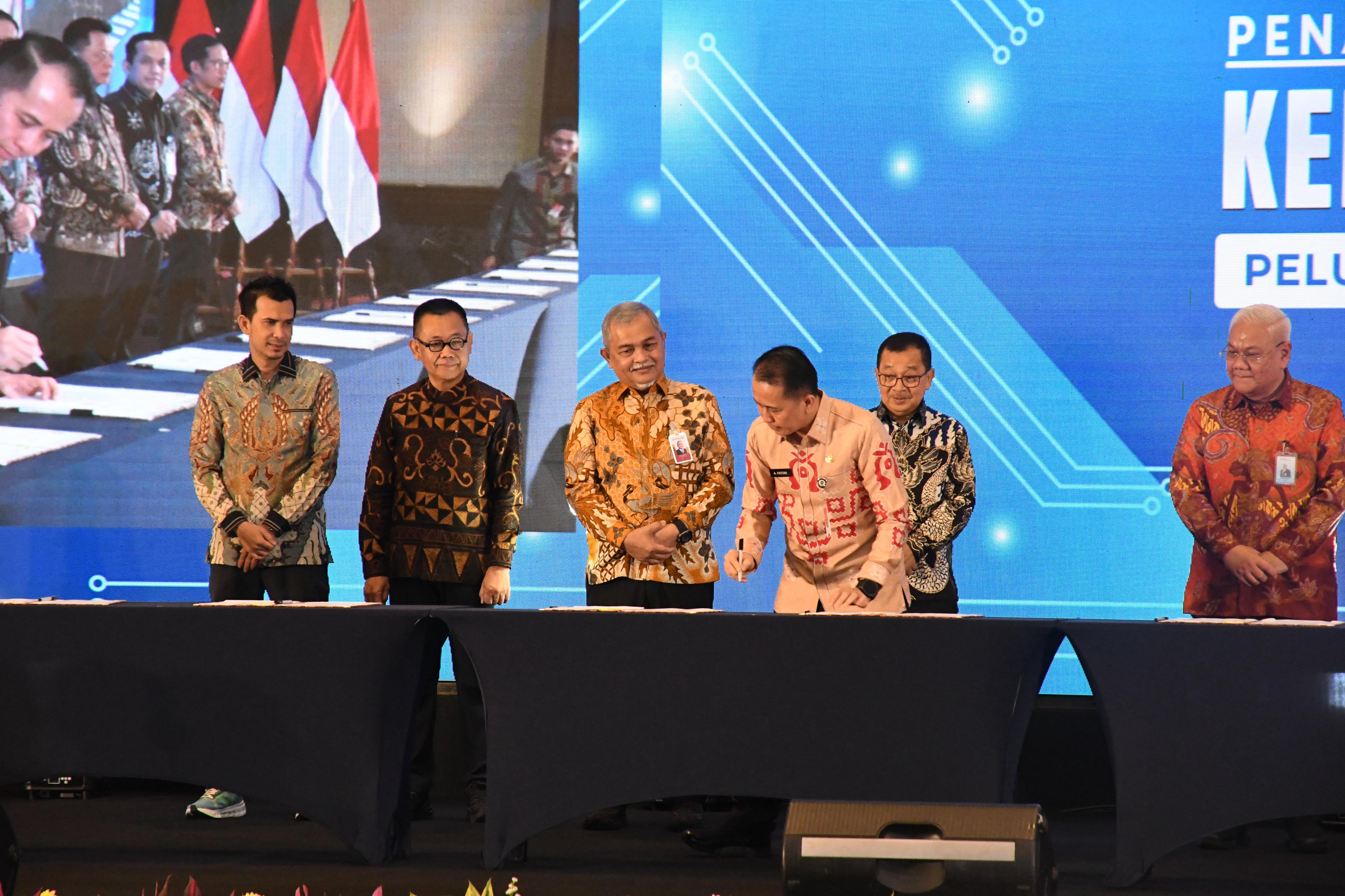 Perjanjian Kerja Sama (PKS) Bank Riau Kepri Syariah dan Kementerian Dalam Negeri Republik Indonesia terkait pemanfaatan Aplikasi Sistem Informasi Pemerintahan Daerah Republik Indonesia (SIPD-RI)