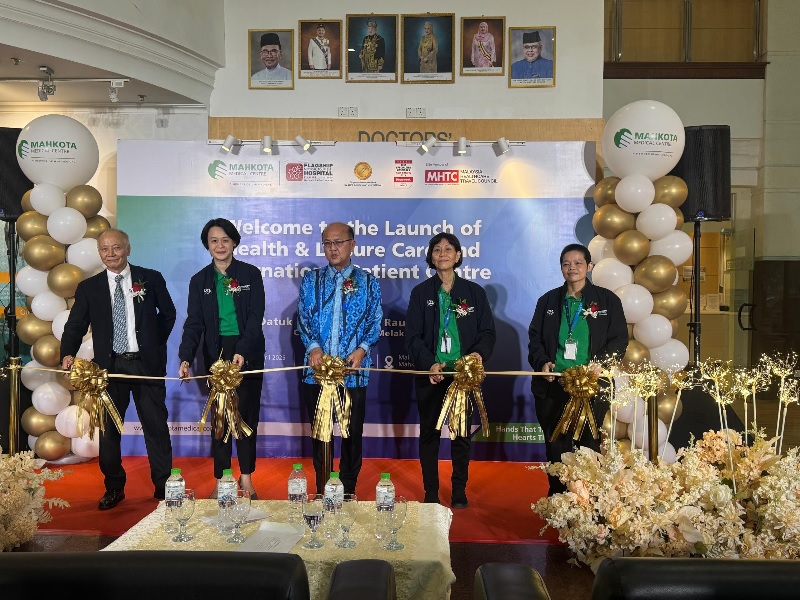 Peluncuran program kartu Health and Leisure MMC oleh YB Datuk Ngwe Hee Sem, Exco Kesihatan, Sumber Manusia dan Perpaduan Negeri Melaka, yang mewakili YAB Datuk Seri Utama AB Rauf Bin Yusoh.