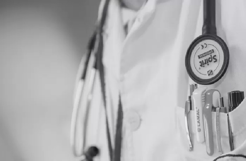 Ilustrasi: Gara-gara rekam mahasiswi saat mandi, dokter PPDS UI ditangkap polisi.