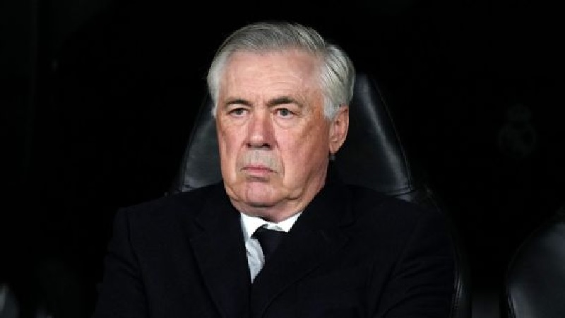 Masa depan Carlo Ancelotti sebagai manajer Real Madrid diragukan setelah klub tersebut tersingkir di perempat final Liga Champions.