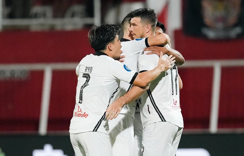 Persija Jakarta berhasil meraih kemenangan 1-0 atas Persik Kediri di laga lanjutan Liga 1 Indonesia 2024/2025.