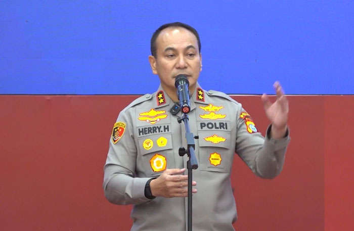 Kapolda Riau Irjen Pol Herry Heryawan