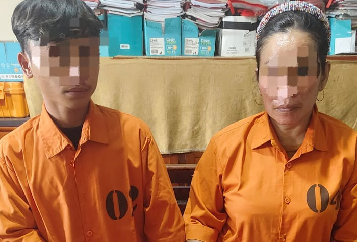 Tim  Opsnal  Sat  Reskrim  Polsek  Tapung  amankan dua orang  tersangka  pengedar sabu di  sebuah  warung   di  Jalan Lintas  Petapahan-Kota  Batak, Kecamatan  Tapung,  Kabupaten Kampar, Selasa siang