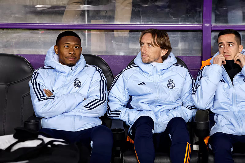 David Alaba (kiri), Luka Modric (tengah), Lucas Vazquez .