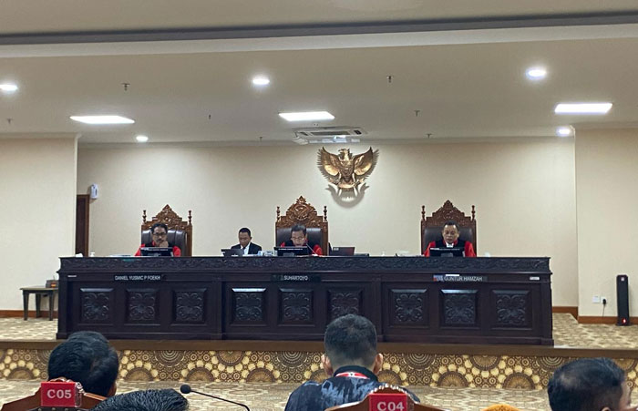 Suasana sidang pendahuluan Perselisihan Hasil Pemilihan Umum (PHPU) Kabupaten Siak pada Jumat (25/4/2025) di gedung MK Jalan Medan Merdeka, Jakarta Pusat.