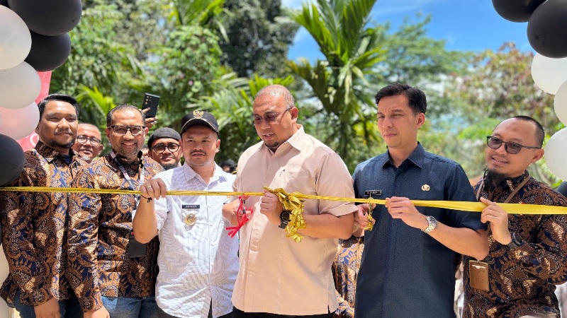 Peresmian tiga BTS di Kota Sawahkunto dihadiri Wakil Ketua Komisi VI DPR RI, Andre Rosiade, baru-baru ini.