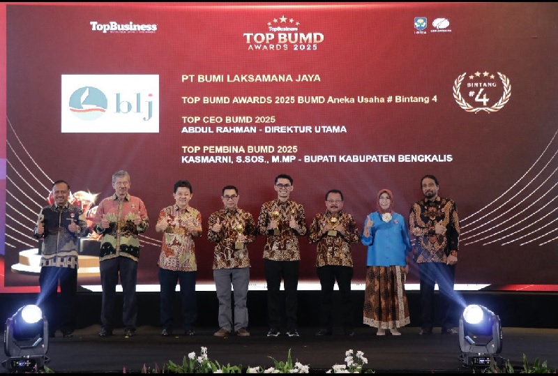 PT Bumi Laksamana Jaya (Perseroda) meraih Top 5 BUMD Awards 2025 dari Institut Otonomi Daerah (I-Otda) bersama majalah TOP Business di Jakarta, Selasa (29/4/2025).