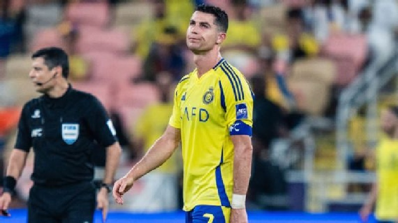 Cristiano Ronaldo merasa frustrasi setelah Al Nassr tersingkir dari semifinal Liga Champions Asia.