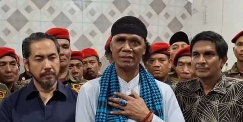 Ketua Umum Gerakan Rakyat Indonesia Bersatu (GRIB) Jaya, Rosario de Marshall alias Hercules menyampaikan permintaan maaf kepada Sutiyoso.