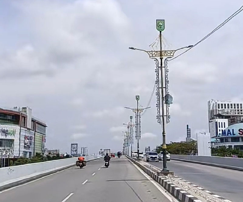 Kabel penerangan jalan umum di flyover SKA Pekanbaru yang dicuri telah dilakukan perbaikan oleh Dishub Pekanbaru, Kamis (1/5/2025).