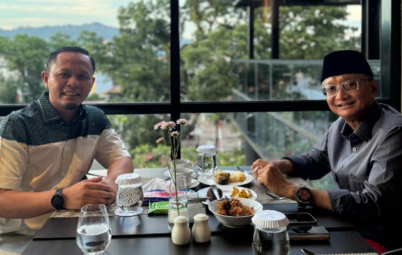 Wali Kota Pekanbaru Agung Nugroho saat bertemu Menteri PU Dody Hanggoro, Sabtu (3/5/2025) pagi.