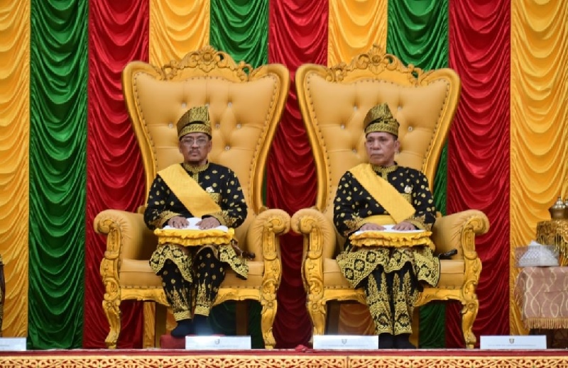 Ketua MKA LAMR Kabupaten Bengkalis Datuk Seri H Ilham Noer dan Ketua Umum DPH LAMR Kabupaten Bengkalis Datuk Seri Syaukani Al Karim.