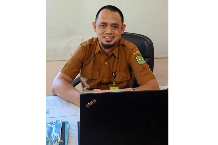 Kabid Administrasi Kepegawaian Rahmat Kusriono SH