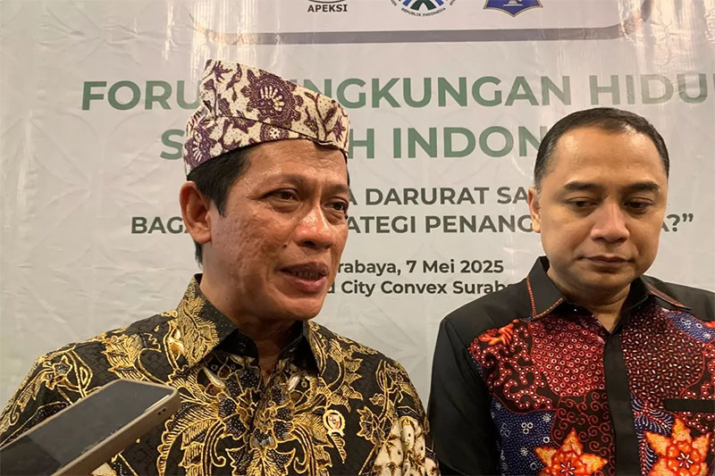 Menteri Lingkungan Hidup Hanif Faisol Nurofiq menyebut ada 33 kota di Indonesia yang masih menghasilkan timbulan sampah 1000 ton per hari.