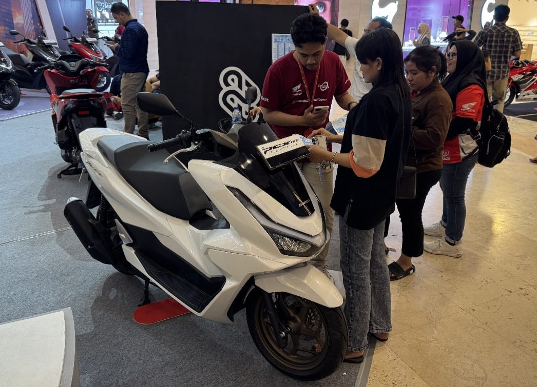 PT Capella Dinamik Nusantara (CDN) selaku Main Dealer sepeda motor Honda wilayah Riau menggelar event Honda Exclusive At HEAT di halaman Ramayana Pangkalan Kerinci, Sabtu (10/5/2025).