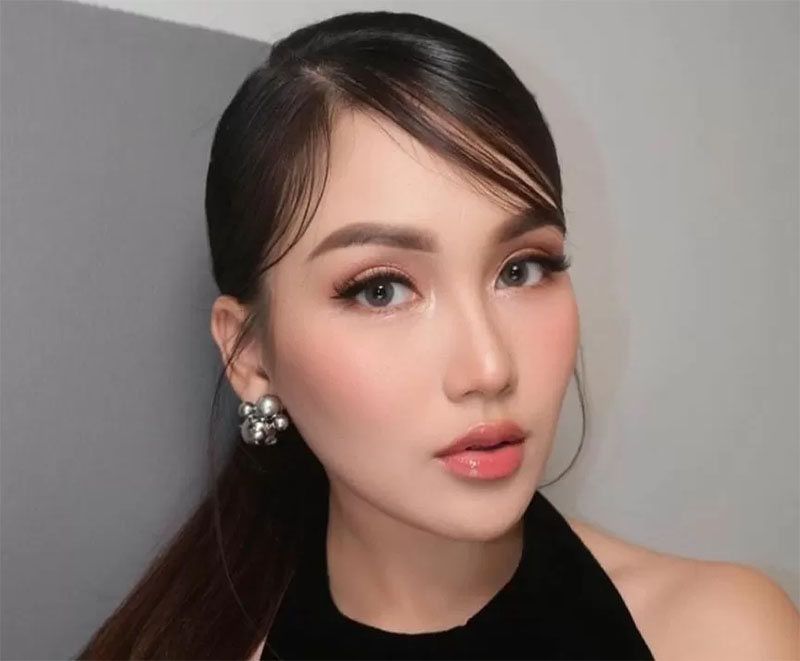 Ayu Ting Ting.