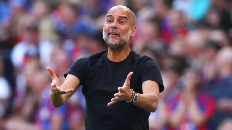 Pep Guardiola mengatakan dia tidak terlibat dalam keputusan untuk mengizinkan Omar Marmoush mengambil tendangan penalti Man City yang gagal.