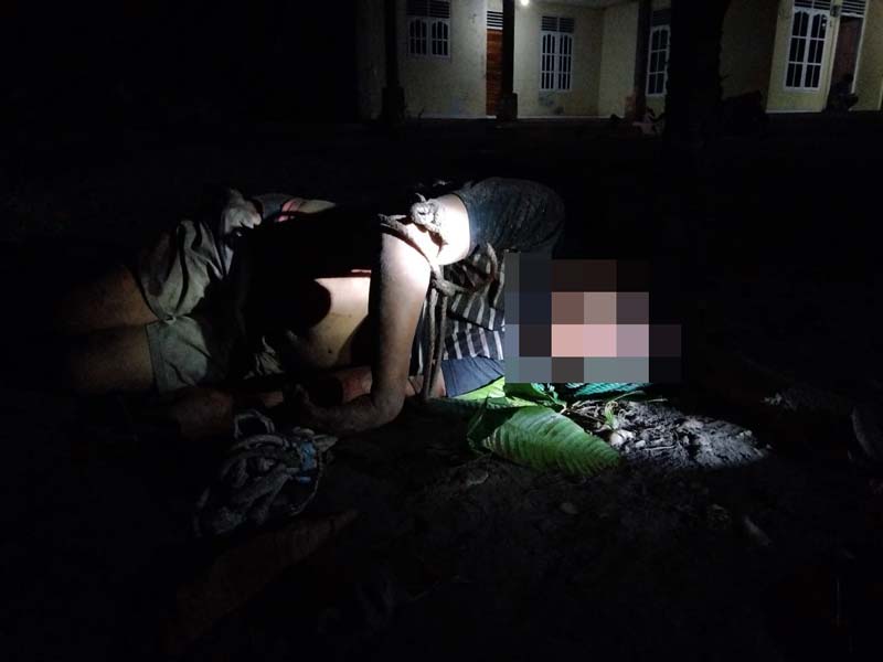 Terduga pelaku curat yang tewas setelah dihajar massa di Kampung Lubuk Tilan, Kecamatan Dayun, Kabupaten Siak, Ahad (18/5/2025).
