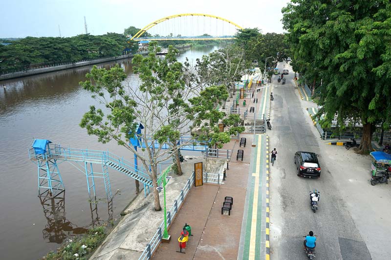Kondisi Jalan Perdagangan, Kecamatan Senapelan yang dekat dengan tepian Sungai Siak dan kawasan Rumah Tuan Kadi, belum lama ini.
