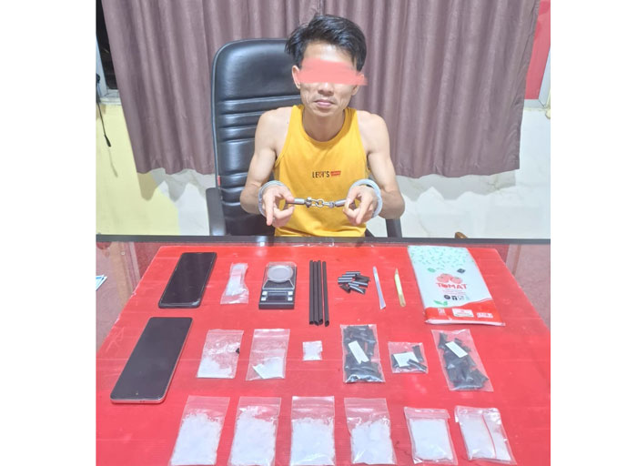 RH pengedar sabu yang diamankan Satres Narkoba Polres Kuansing, Senin (19/5/2025) malam di Desa Teratak Air Hitam, Kecamatan Sentajo Raya.