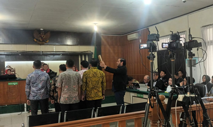 Para saksi sidang korupsi Risnandar Cs diambil sumpah di Pengadilan Tipikor pada PN Pekanbaru pada Selasa (20/5/2025).