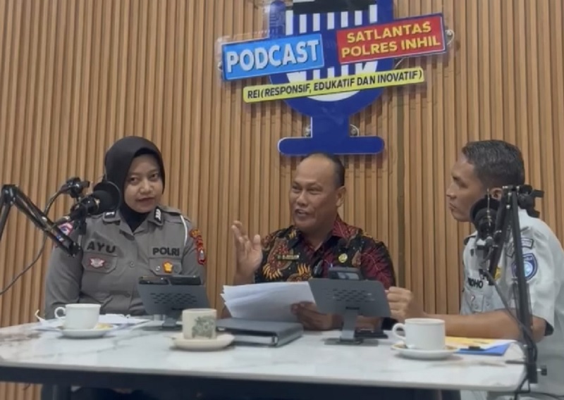 Kepala UPT Samsat Tembilahan H Ruslan menjelaskan soal keringanan pajak kendaraan, Kamis (22/5/2025).