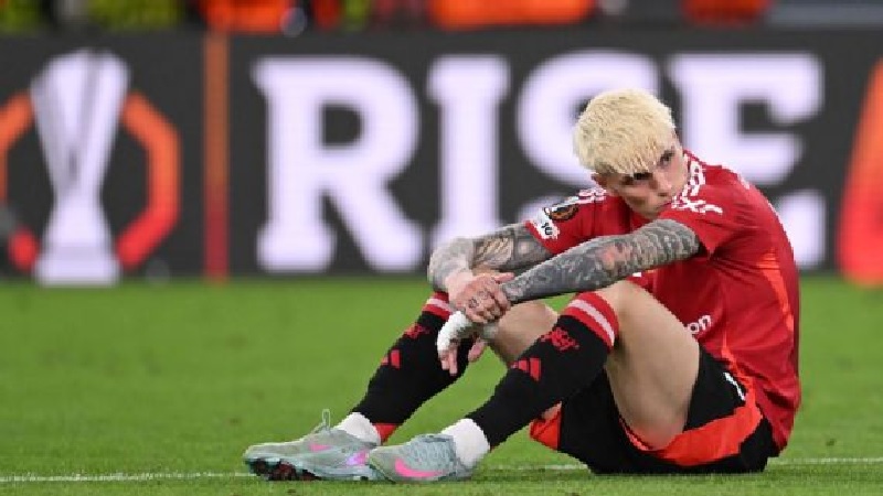 Alejandro Garnacho berpotensi meninggalkan Manchester United di musim panas.