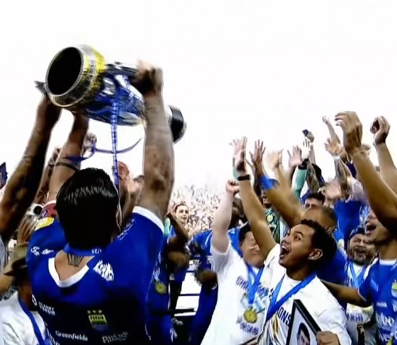 Persib Bandung juara Liga 1 2024/25