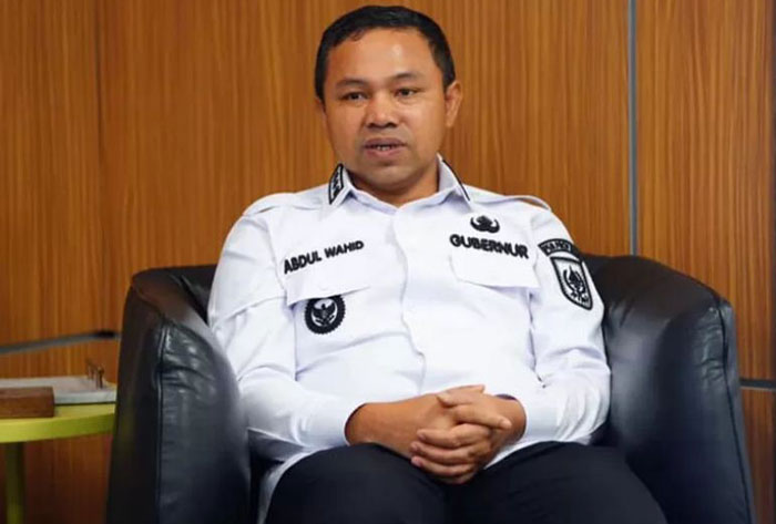 Gubernur Riau (Gubri) Abdul Wahid mengatakan pelantikan Bupati dan Wakil Bupati Siak terpilih, Afni-Syamsurizal dijadwalkan pada 4 Juni 2025 di Siak.