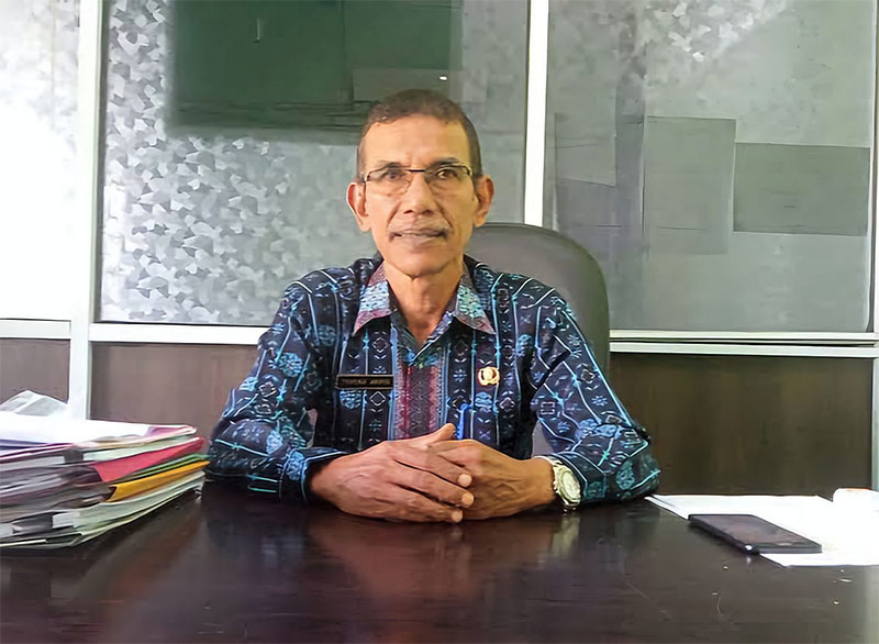 Kepala Dinas Koperasi UKM dan Tenaga Kerja, T Arifin