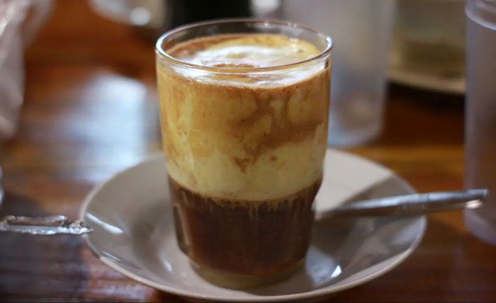 Teh Talua minuman khas Ranah Minang yang merupakan gabungan