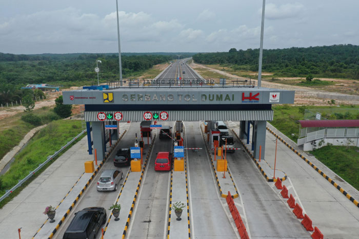 Gerbang Tol Dumai. Hutama Karya memberikan potongan tarif tol atau diskon sebesar 20 persen selama sepuluh hari, pada beberapa ruas utama Jalan Tol Trans Sumatera (JTTS).