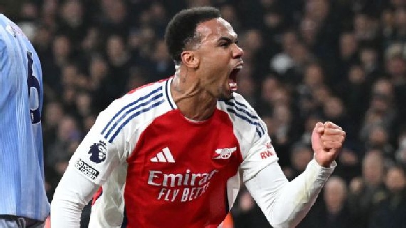 ///Gabriel Magalh&atilde;es telah menandatangani kontrak baru dengan Arsenal.