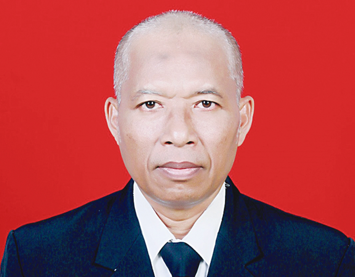 Muslih Mahasiswa Pascasarjana S3 UIN Suska Riau.