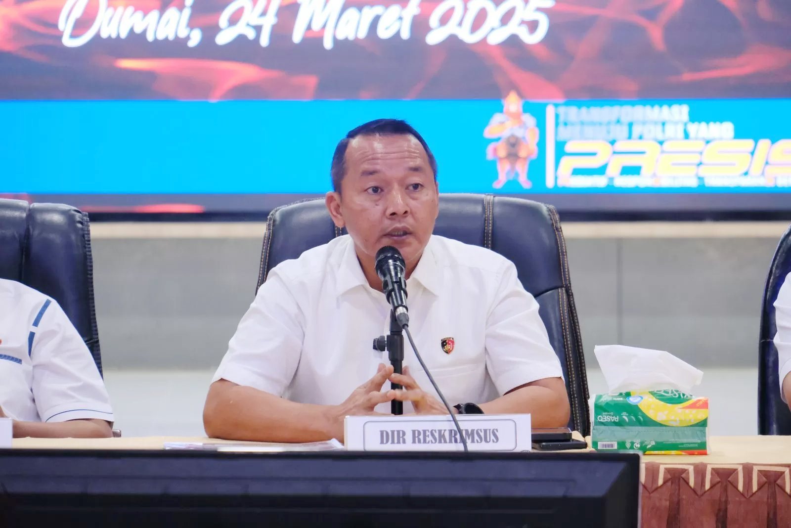 Dirkrimsus Polda Riau, Kombes Pol Ade Kuncoro.