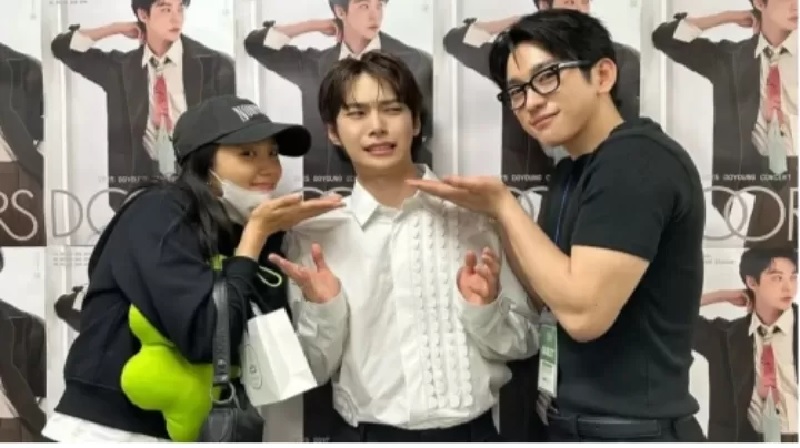 Jisoo BLACKPINK, Jinyoung GOT7, Doyoung NCT.