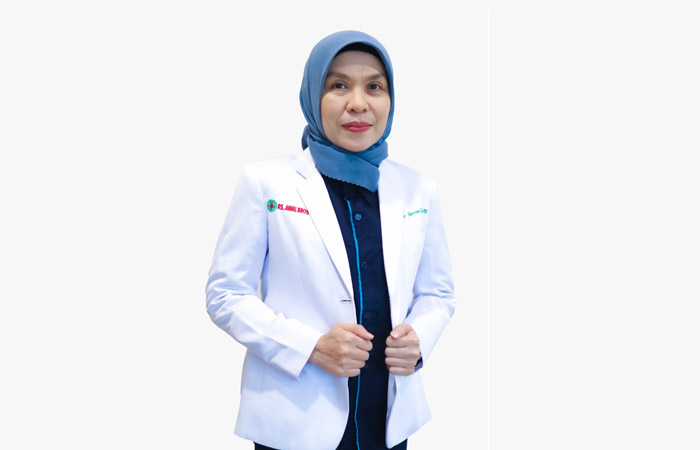 dr. Harini Oktadiana, SpPD,  Subsp.R (K), FINASIM Dokter Spesialis Penyakit Dalam  Konsultan Reumatologi RS Awal Bros Sudirman Pekanbaru