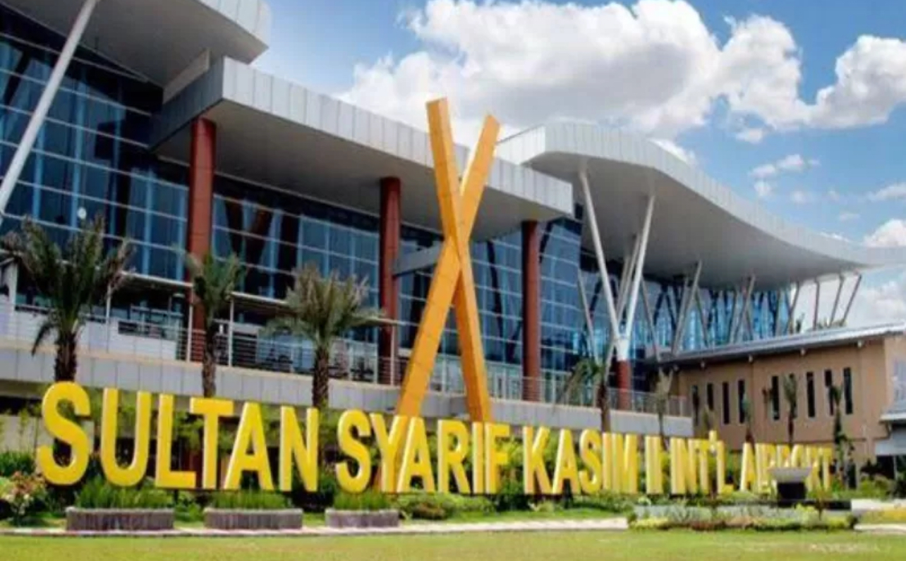 Bandara SSK II Pekanbaru.