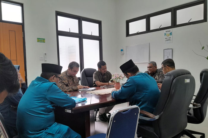 Kuasa Hukum PT Bismacindo Perkasa Apriyansyah SH MH menghadiri Aanmaaning yang difasilitasi Pengadilan Negeri Teluk Kuantan, dan menghadirkan tim Pemkab Kuansing , 28 April 2025 lalu.