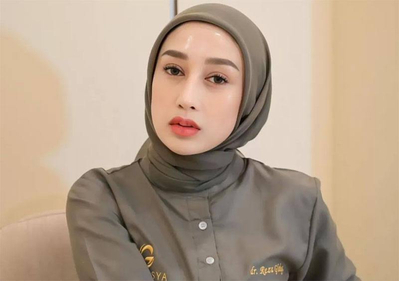 Dokter Reza Gladys.