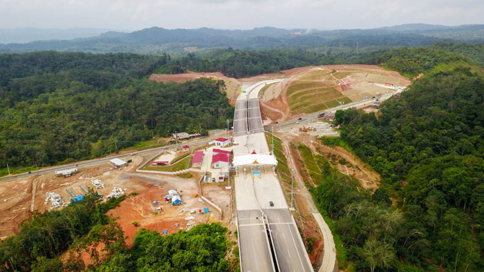 Salah satu Jalan Tol Trans Sumatera (JTTS) Ruas Tol Pekanbaru-Padang seksi Pekanbaru-XIII Koto Kampar.