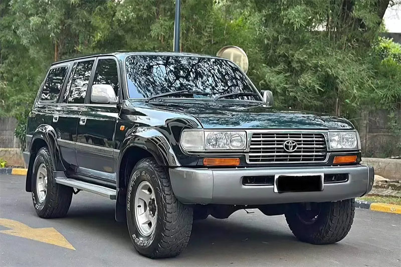 Mobil bekas Toyota Land Cruiser VX-80, makin tua makin mahal.