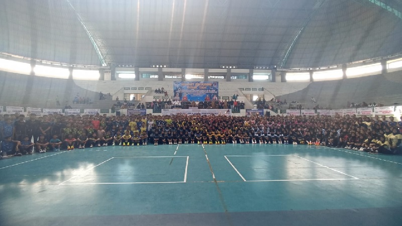 Kejuaraan Bola Voli Anjungan Perebutan Piala Kadispora U-16 Resmi Bergulir di Hall A Sport Center, Rumbai, Kota Pekanbaru, pada Selasa (24/6/2025).