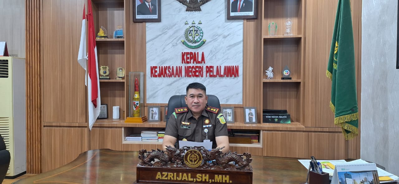 Kepala Kejari Pelalawan, Azrijal.SH MH