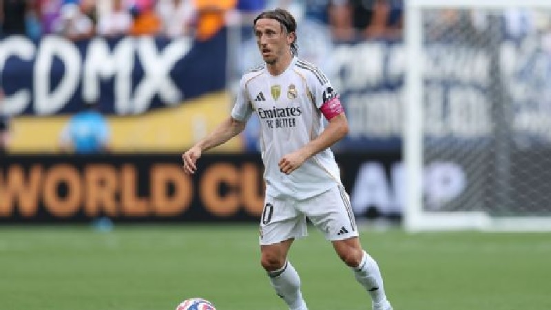 Luka Modric masuk dalam kemenangan Real Madrid di Piala Dunia Antarklub melawan Pachuca pada hari Ahad.